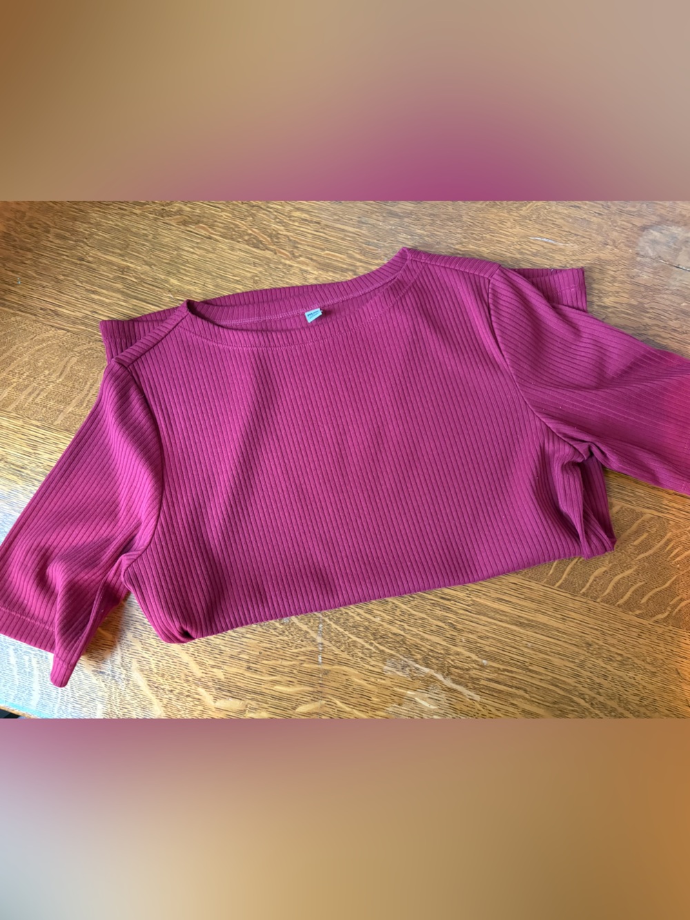 Uniqlo Women's Large Elbow Sleeve Tee Red Ribbed